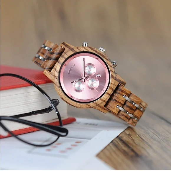 BRAND NEW WOMENS WOODEN WATCH NWT - Picture 1 of 5